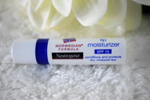 Neutrogena Norwegian Formula Lip Moisturizer SPF 15