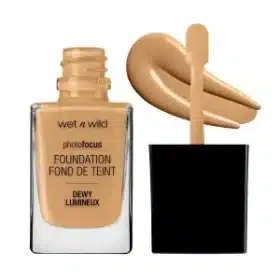 Wet n Wild Photo Focus™ Foundation- DEWY LUMINEUX Desert Beige
